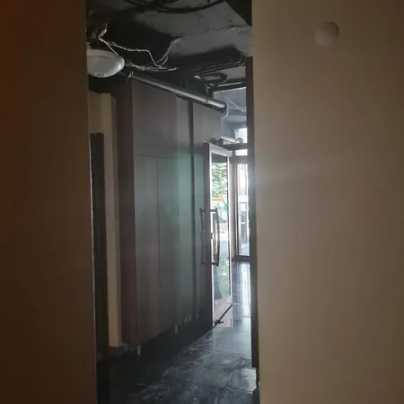 Aparthotel Center *